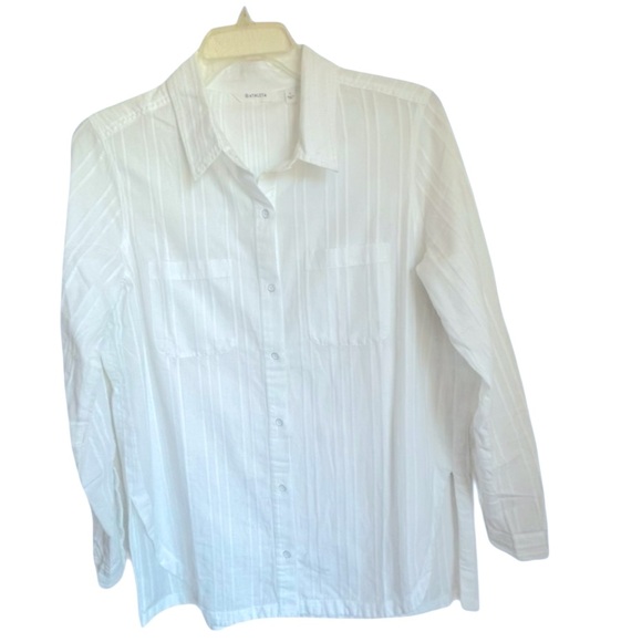 ATHLETA Peninsula Bright White Button Down Blouse Textured Top. Size large GUC - Picture 1 of 8
